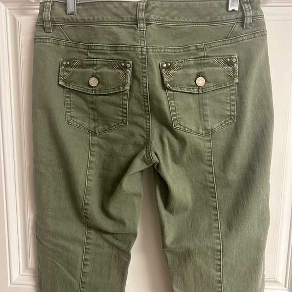 WHBM Olive Green Snap Ankle Jean Blanc 2R - Picture 5 of 9